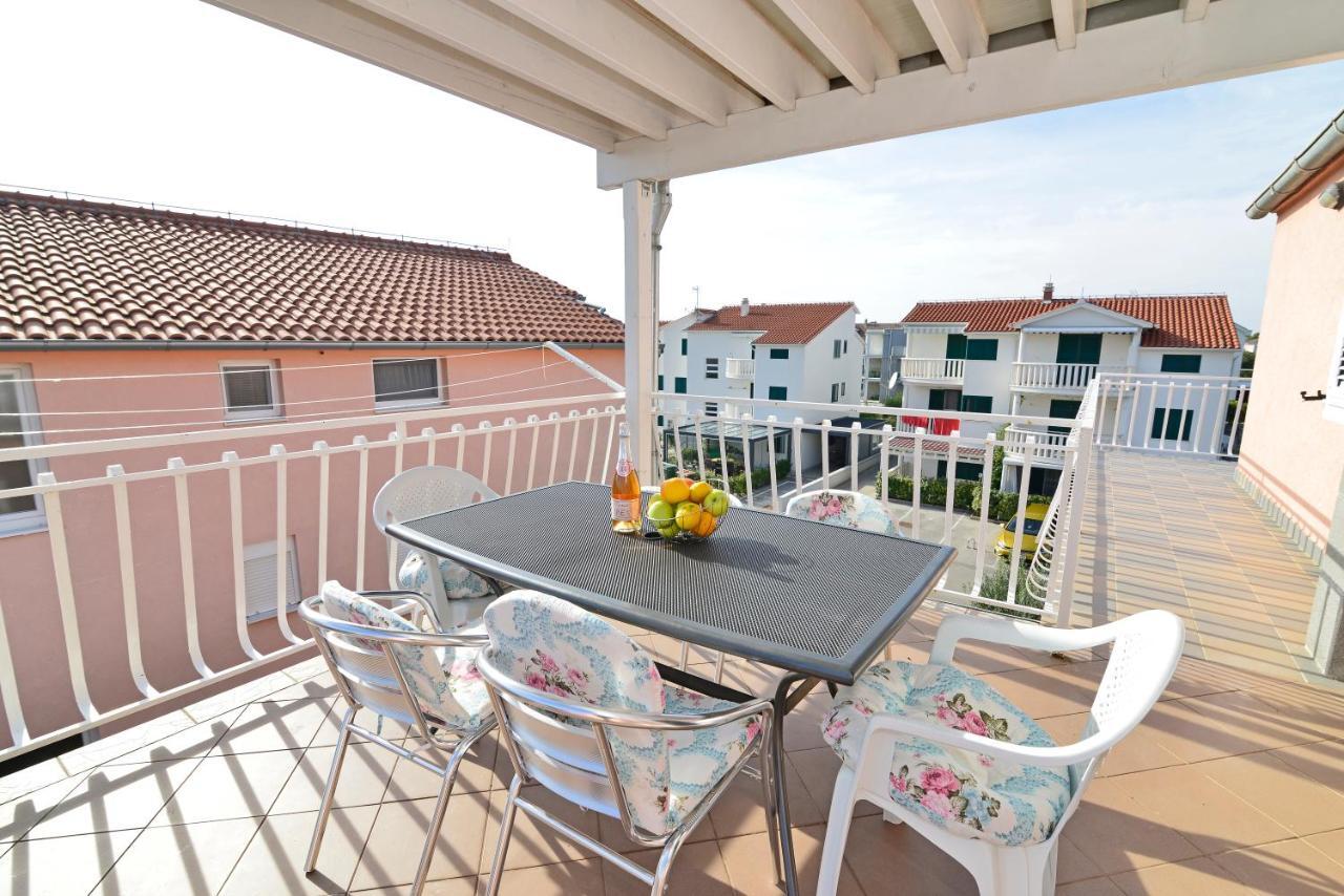 וודיצה Apartments Martina מראה חיצוני תמונה