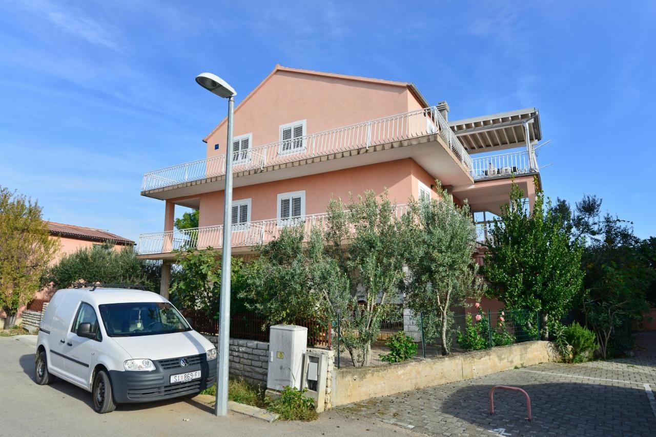 וודיצה Apartments Martina מראה חיצוני תמונה